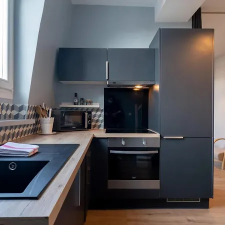 Apartment Gares - Duplex Avec Parking