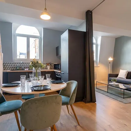 Gares - Duplex Avec Parking * Lille