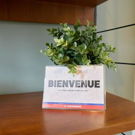 Gares - Duplex Avec Parking