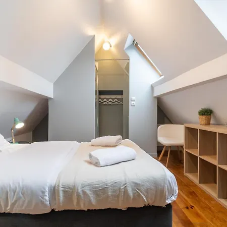 Apartment Gares - Duplex Avec Parking *
